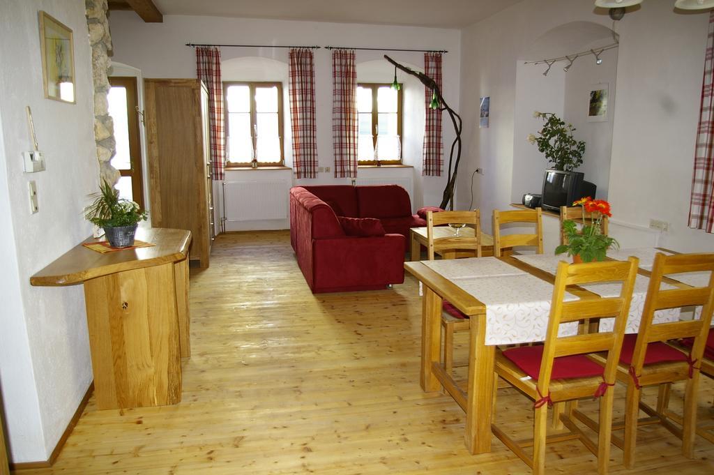 Ferienwohnung Zum Kapuziner Poysdorf Δωμάτιο φωτογραφία